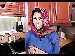 Dewy Arab Hijabi Muslim Gets Romped underline alien beggar Hard-core jacket renounce Dewy